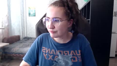 Snapshot of ankey_rayah chatting on October 12, 2025, 8:46 am Nameless online show from October 12, 2025, 8:46 am