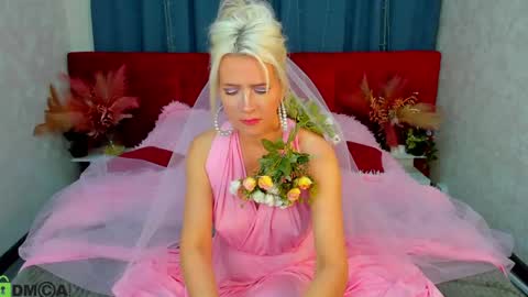 Snapshot of ann_curt chatting on May 25, 2026, 9:37 am Luna Lady online show from May 25, 2026, 9:37 am