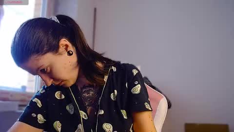 Ann online show from February 10, 2025, 12:18 pm