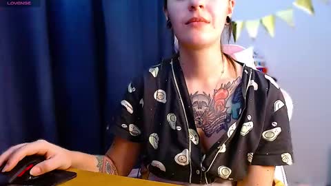 Ann online show from March 1, 2025, 6:21 pm