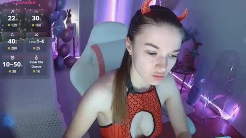 ann_woood online show from March 25, 2026, 7:36 am