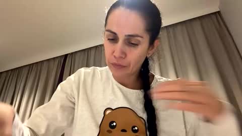 Anna online show from November 9, 2025, 8:07 pm