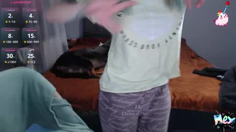 Anadirectgirl online show from January 19, 2025, 5:39 pm