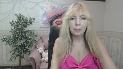 Anna Ditrih online show from January 18, 2025, 12:36 pm