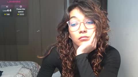 Anna online show from October 9, 2025, 4:05 pm