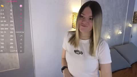 anna_goodman online show from February 18, 2025, 12:28 pm