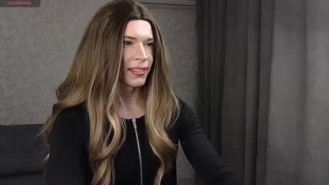 Anna online show from March 10, 2026, 2:33 pm