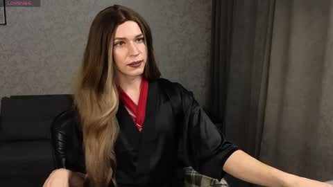 Anna online show from April 18, 2026, 8:42 pm