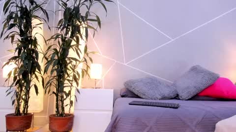 Snapshot of anna_joness chatting on December 10, 2024, 3:55 pm Anna online show from December 10, 2024, 3:55 pm