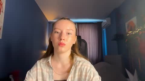 Snapshot of anna_kare chatting on May 26, 2026, 10:22 am Anna online show from May 26, 2026, 10:22 am
