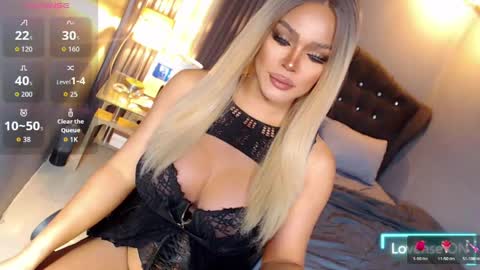 Snapshot of anna_mclaine chatting on June 7, 2026, 12:26 am Miss Anna online show from June 7, 2026, 12:26 am