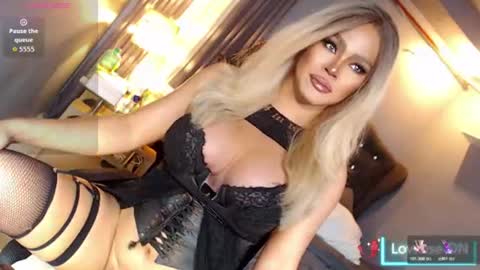 Snapshot of anna_mclaine chatting on July 6, 2026, 2:47 pm Miss Anna online show from July 6, 2026, 2:47 pm