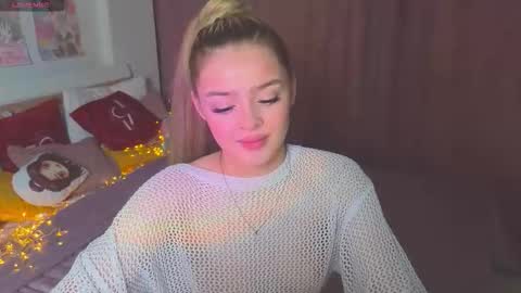 Snapshot of anna_nickol chatting on February 27, 2026, 5:57 pm Anna online show from February 27, 2026, 5:57 pm