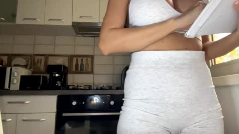 anna_nobel online show from November 4, 2025, 7:40 am