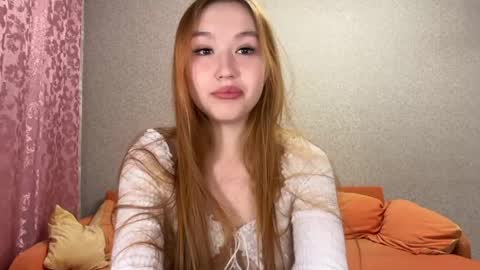 Snapshot of anna_raspberry chatting on April 16, 2026, 4:41 pm Anne online show from April 16, 2026, 4:41 pm