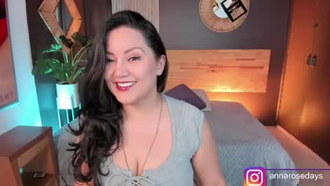 Anna online show from April 22, 2026, 3:31 am