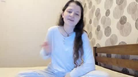 annaahcharm online show from July 5, 2026, 1:29 pm