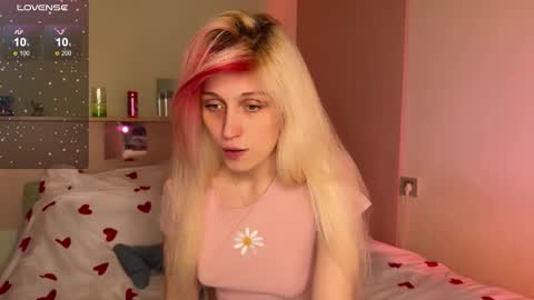 Annabel online show from September 18, 2025, 11:01 am