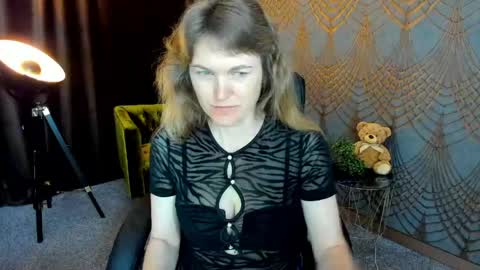 Snapshot of annabel_xxx chatting on June 7, 2026, 5:22 am Annabel online show from June 7, 2026, 5:22 am