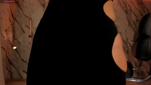 Anna Brooks  online show from February 28, 2025, 7:56 pm