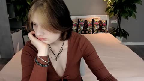 Anna online show from September 21, 2025, 5:31 am