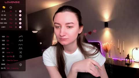 Anna online show from April 22, 2026, 2:14 am