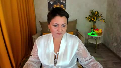 annacorlane online show from June 14, 2026, 3:19 am