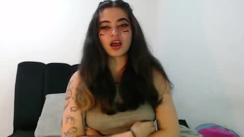 Snapshot of annacrow chatting on May 29, 2026, 12:08 am Anna online show from May 29, 2026, 12:08 am