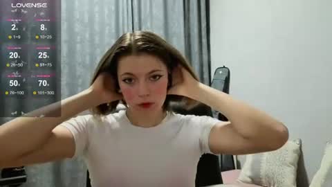Luna online show from July 2, 2026, 8:04 pm