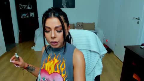 annagrayy online show from March 12, 2025, 10:05 am