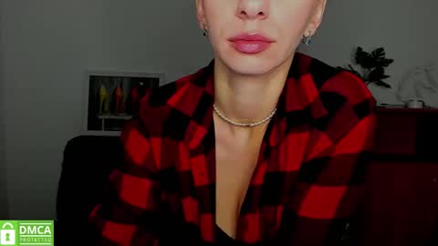 Anna online show from October 2, 2025, 5:58 am