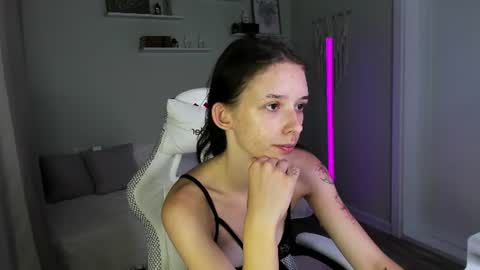Snapshot of annaoddy chatting on July 6, 2026, 5:15 am Anna online show from July 6, 2026, 5:15 am