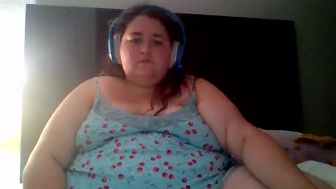 Snapshot of annaoftherealms chatting on June 16, 2026, 3:53 am annaoftherealms online show from June 16, 2026, 3:53 am