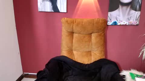   Anna  online show from March 2, 2025, 3:37 pm