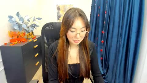 Anna online show from November 2, 2025, 11:45 am