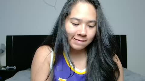 Anna online show from April 12, 2026, 11:32 pm