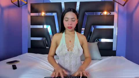 Anne online show from September 17, 2025, 7:04 pm