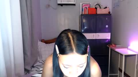 anne_chanelx online show from May 19, 2026, 1:56 am