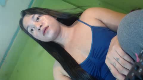 Snapshot of anne_hotaway chatting on June 13, 2026, 6:22 am anne_hotaway online show from June 13, 2026, 6:22 am