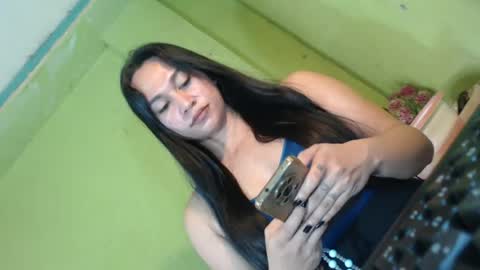 anne_hotaway online show from June 24, 2026, 1:04 am