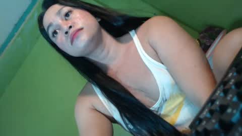 anne_hotaway online show from June 27, 2026, 12:04 am