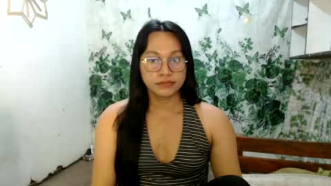 anne_hotaway online show from July 25, 2026, 8:06 pm