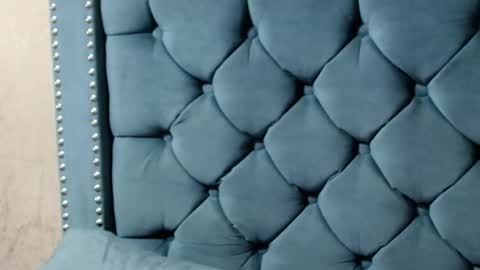       online show from September 14, 2025, 12:21 am