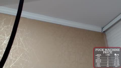       online show from October 17, 2025, 10:34 pm