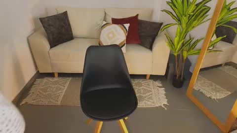 anne_rachel online show from November 27, 2025, 11:51 pm