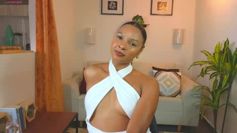 Snapshot of anne_rachel chatting on May 26, 2026, 6:48 pm anne_rachel online show from May 26, 2026, 6:48 pm