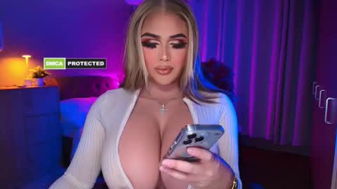 Snapshot of annecalifornia chatting on September 30, 2025, 2:38 am Anne Hart online show from September 30, 2025, 2:38 am