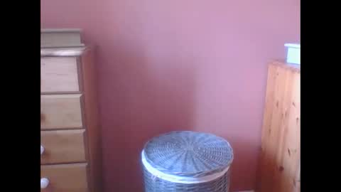 Snapshot of annecharlie chatting on October 28, 2025, 8:07 am annecharlie online show from October 28, 2025, 8:07 am