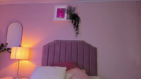 Anne  online show from December 12, 2024, 11:58 pm