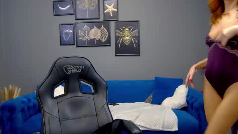 Anne online show from March 11, 2025, 8:09 am